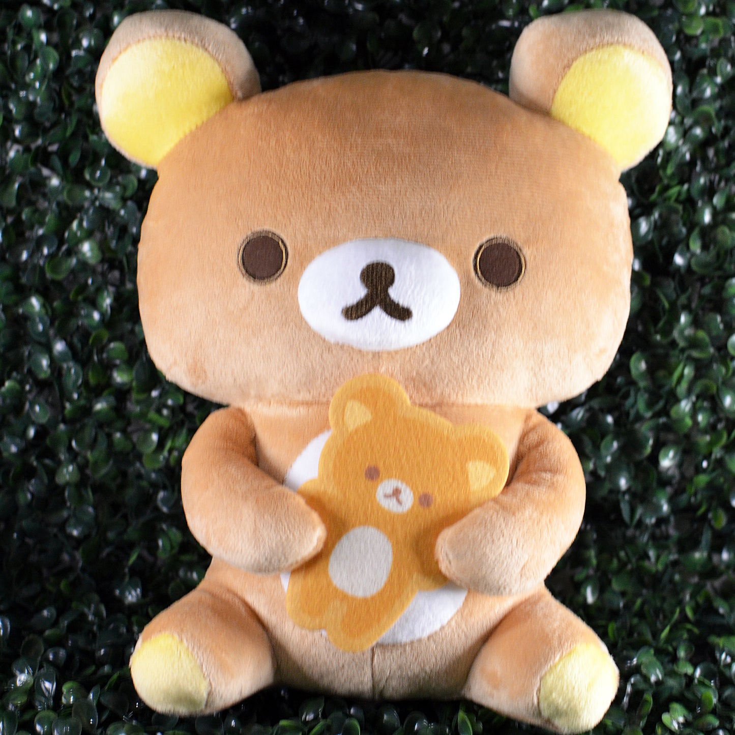 Rilakkuma Holding Cookie