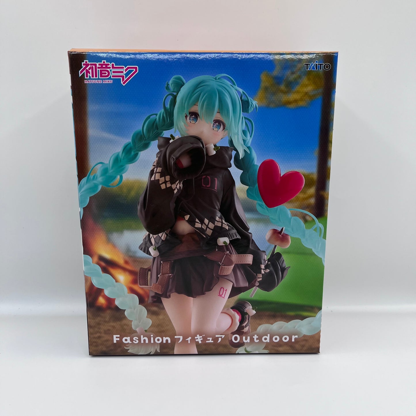 Hatsune Miku Camping Outdoor Figurine