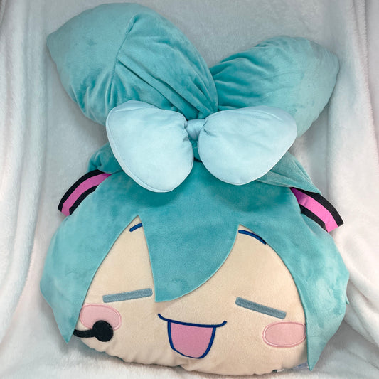 Hatsune Miku x Cinnamoroll Face Cushion